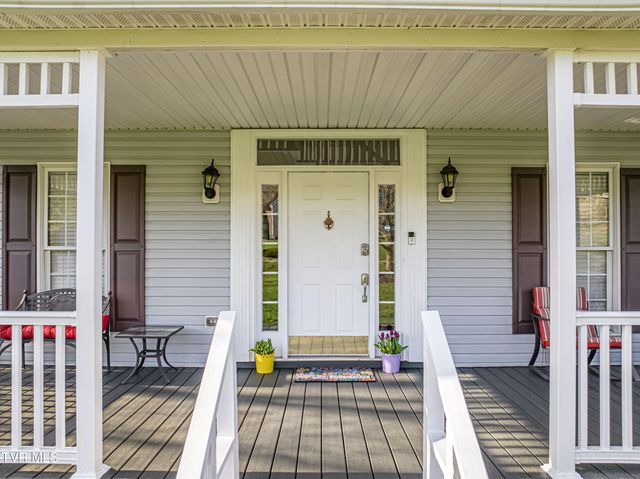 18490 John Ashley Drive, Abingdon, VA 24211