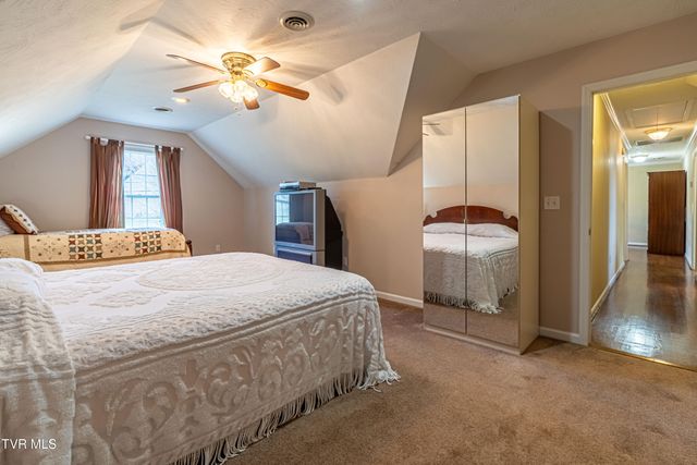 18490 John Ashley Drive, Abingdon, VA 24211