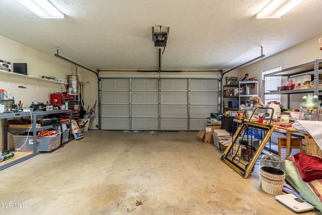 18490 John Ashley Drive, Abingdon, VA 24211