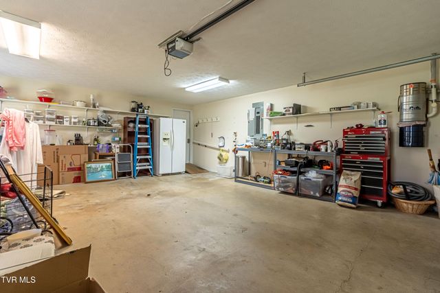 18490 John Ashley Drive, Abingdon, VA 24211