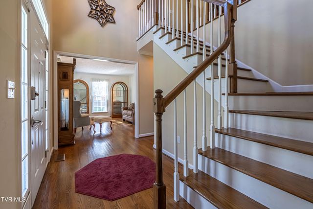 18490 John Ashley Drive, Abingdon, VA 24211