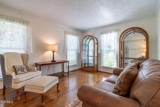 18490 John Ashley Drive, Abingdon, VA 24211