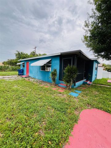 1344 W 10th St, Riviera Beach, FL 33404