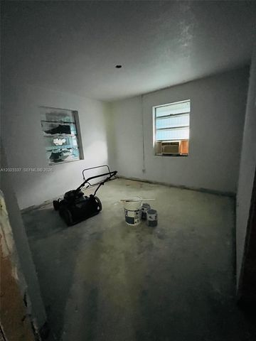 1344 W 10th St, Riviera Beach, FL 33404