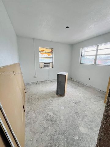 1344 W 10th St, Riviera Beach, FL 33404
