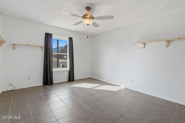 10720 SUGARLAND Drive, El Paso, TX 79924