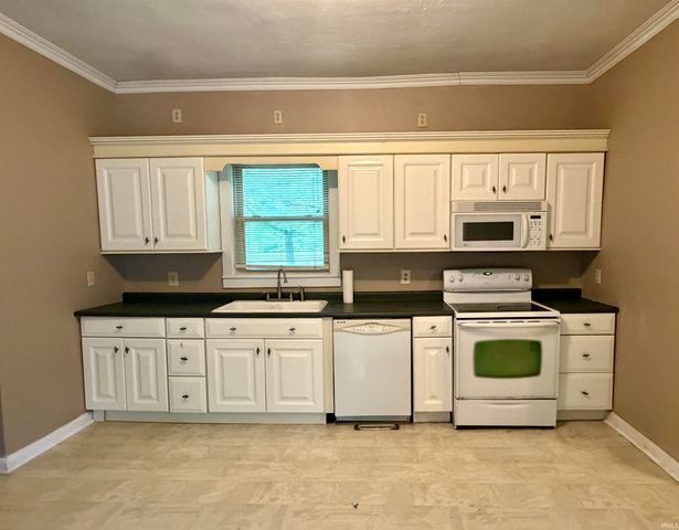 407 Water Street, Delphi, IN 46923