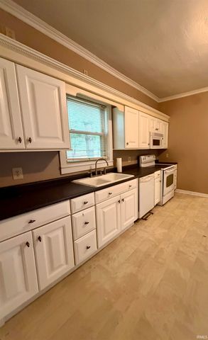 407 Water Street, Delphi, IN 46923