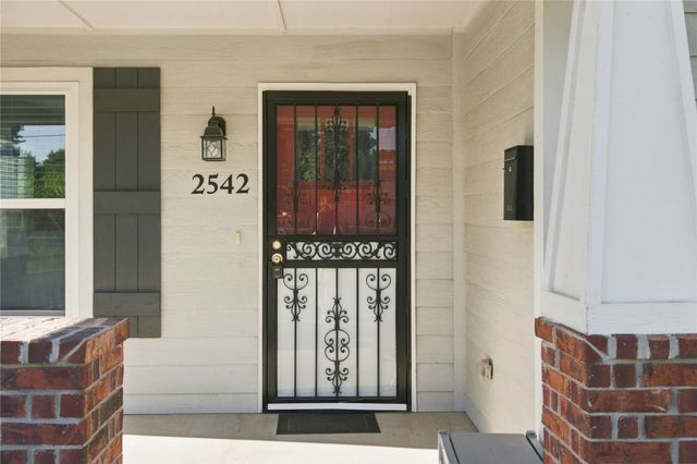 2542 E Archer Street, Tulsa, OK 74110