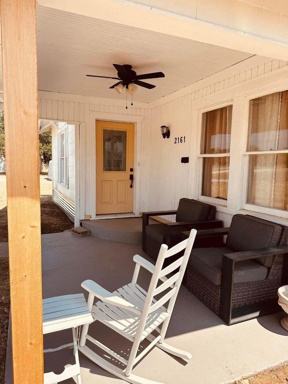 2161 Bill B Road, Reno, TX 76020