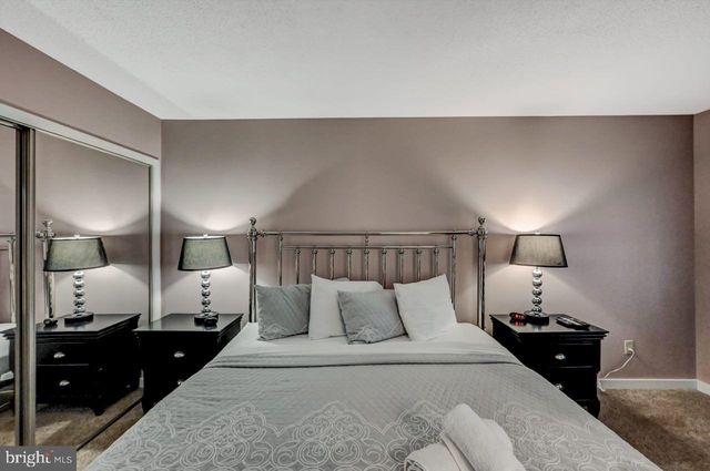 52 LAURELWOODS DR, Lake Harmony, PA 18624