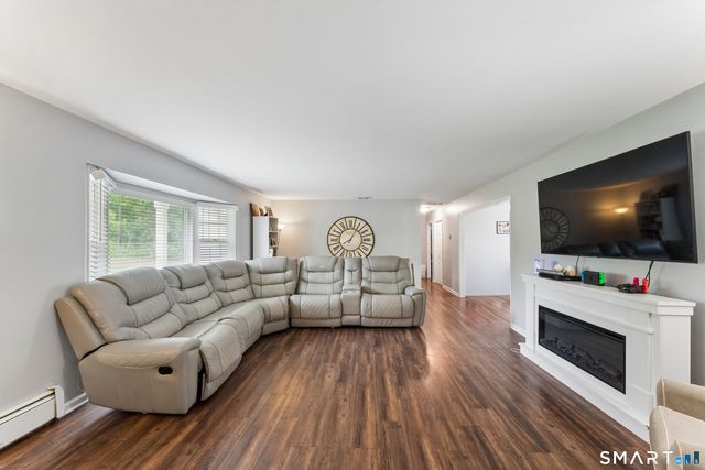 132 Luther Drive, Southbury, CT 06488