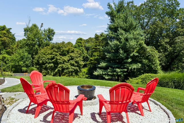 132 Luther Drive, Southbury, CT 06488