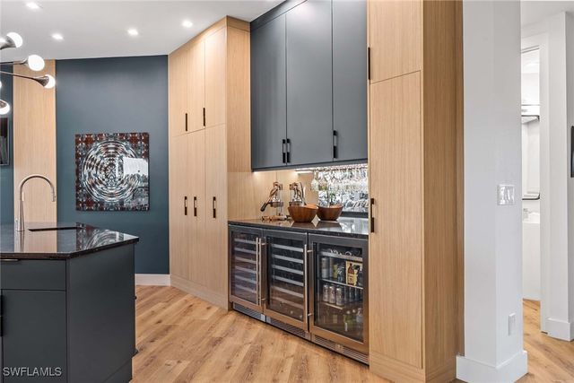 1825 Les Chateaux BLVD 204, Naples, FL 34109