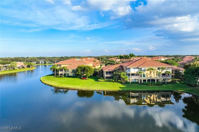 1825 Les Chateaux BLVD 204, Naples, FL 34109