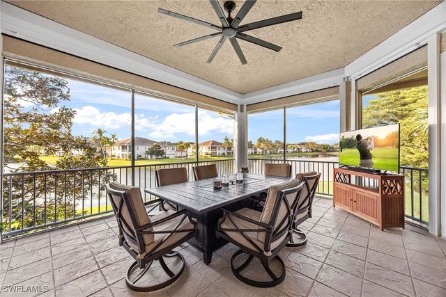 1825 Les Chateaux BLVD 204, Naples, FL 34109