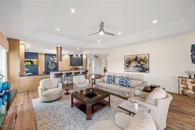 1825 Les Chateaux BLVD 204, Naples, FL 34109