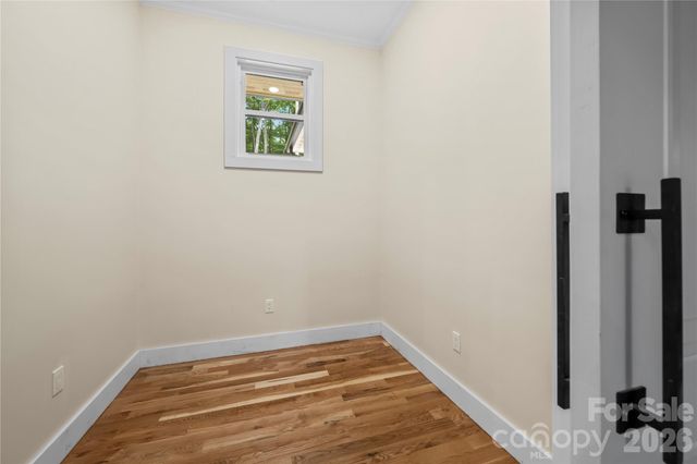 210 Hickory Tree Lane, Hendersonville, NC 28739