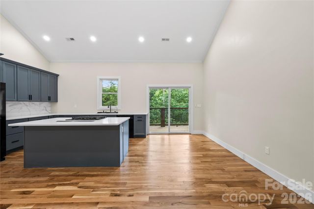 210 Hickory Tree Lane, Hendersonville, NC 28739
