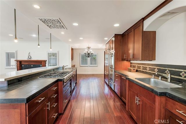 3081 Main Way, Los Alamitos, CA 90720