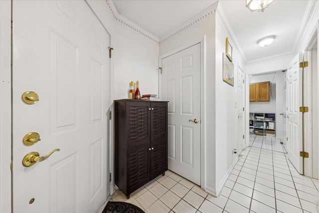 11460 Prescott Lane, Westchester, IL 60154