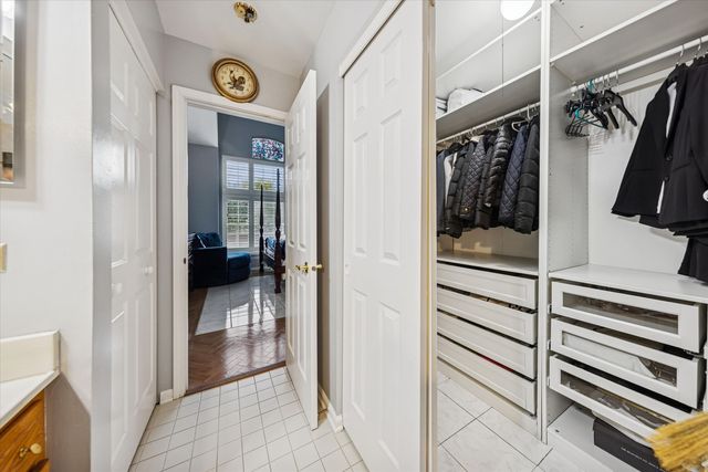 11460 Prescott Lane, Westchester, IL 60154