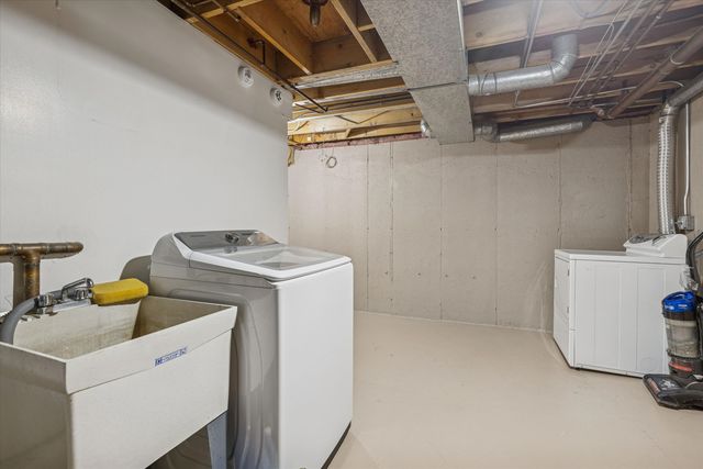 11460 Prescott Lane, Westchester, IL 60154