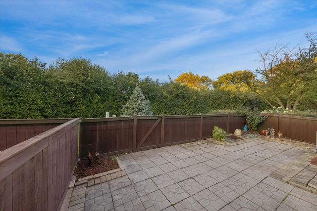 11460 Prescott Lane, Westchester, IL 60154