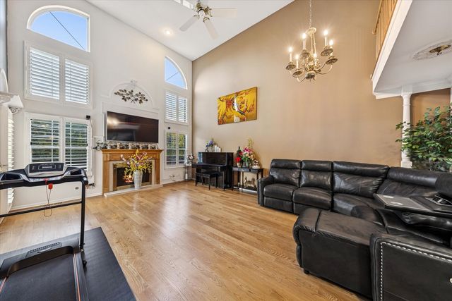 11460 Prescott Lane, Westchester, IL 60154