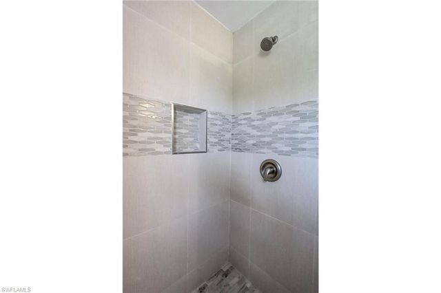3510 Lakemont DR, Bonita Springs, FL 34134