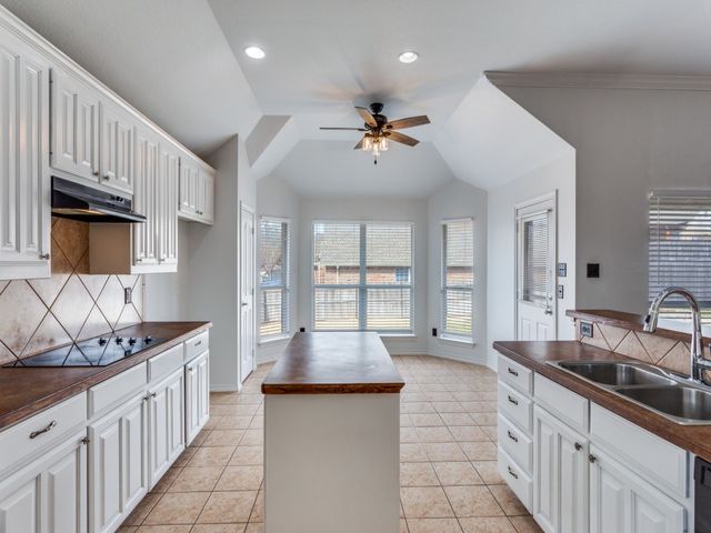 4001 Bedington Lane, Fort Worth, TX 76244