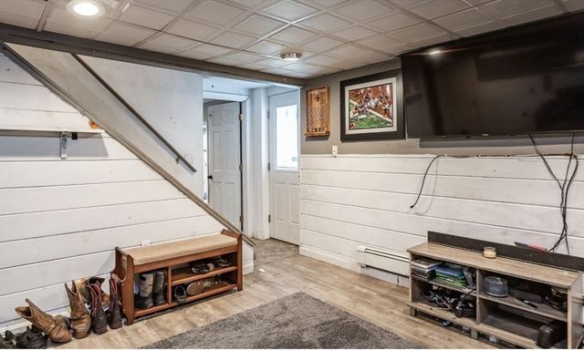 912 Plymouth St, Middleboro, MA 02346