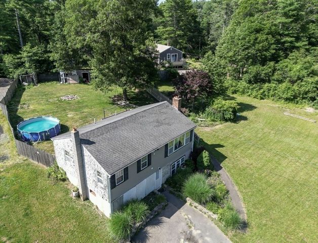 912 Plymouth St, Middleboro, MA 02346