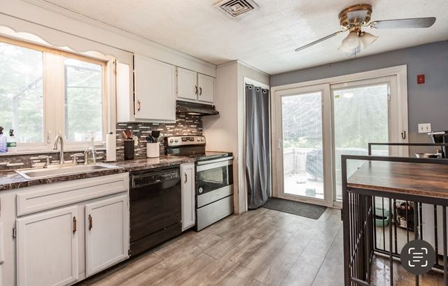 912 Plymouth St, Middleboro, MA 02346