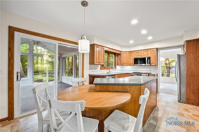 920 Bexley Drive, Perrysburg, OH 43551