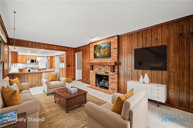 920 Bexley Drive, Perrysburg, OH 43551