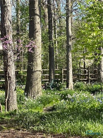 920 Bexley Drive, Perrysburg, OH 43551