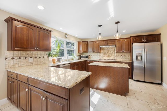 3834 Foxtail Lane, Miami Twp, OH 45248
