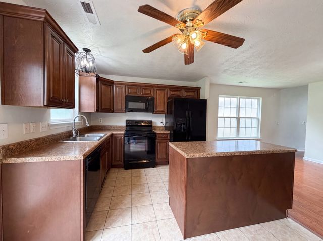 436 Scotts Creek Trl, Hermitage, TN 37076