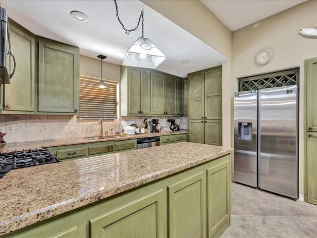 21441 Fm 705, Broaddus, TX 75929