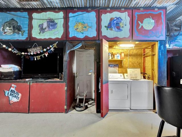 21441 Fm 705, Broaddus, TX 75929