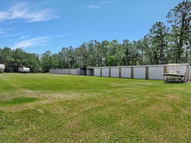 21441 Fm 705, Broaddus, TX 75929