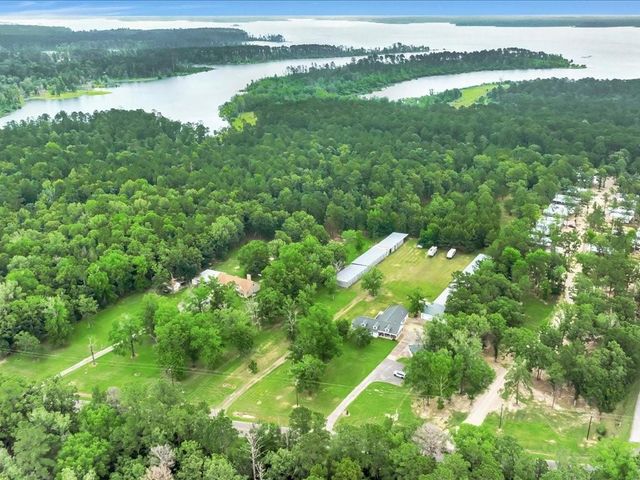 21441 Fm 705, Broaddus, TX 75929