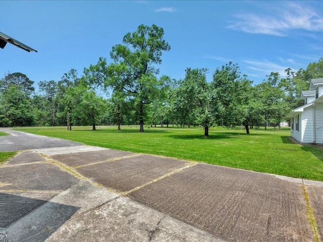 21441 Fm 705, Broaddus, TX 75929