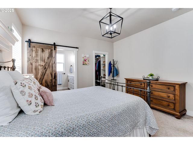 3266 MOUNTAIN CREEK Ln, Springfield, OR 97478