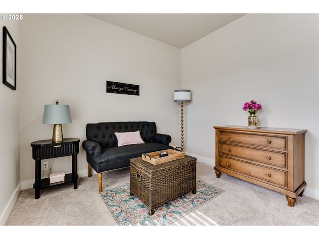 3266 MOUNTAIN CREEK Ln, Springfield, OR 97478