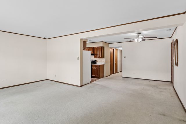 9654 Nottingham Avenue 1A, Chicago Ridge, IL 60415