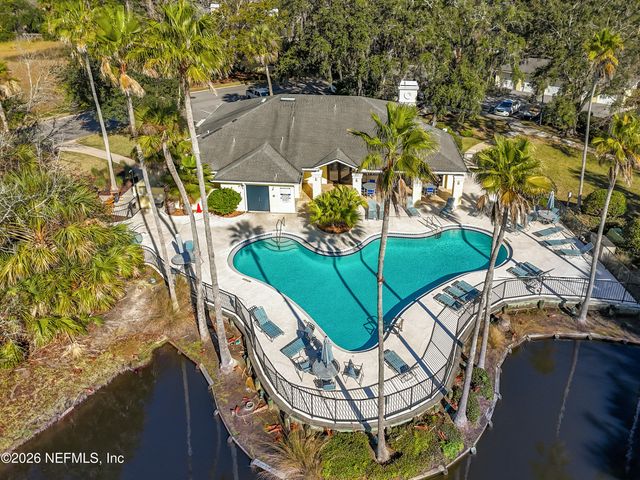 1800 THE GREENS Way 1801, Jacksonville Beach, FL 32250