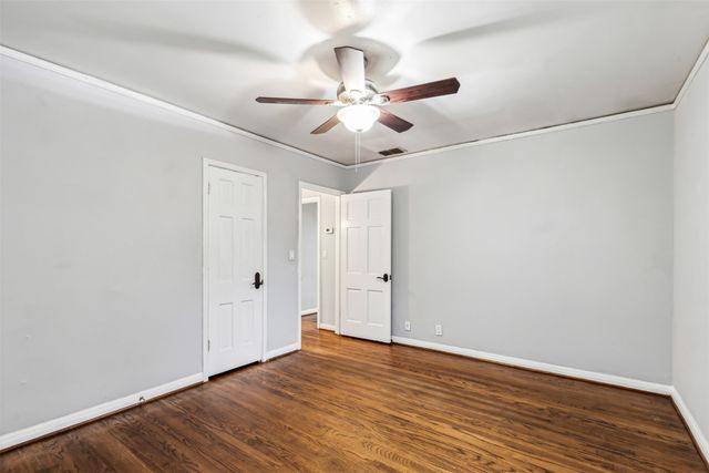 6441 Calmont Avenue, Fort Worth, TX 76116