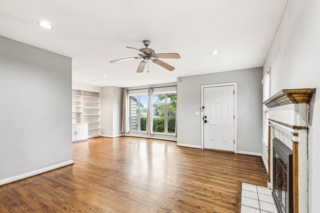 6441 Calmont Avenue, Fort Worth, TX 76116